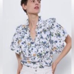 Zara ruffle sleeve floral eyelet print top size small